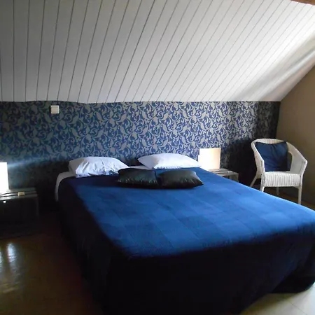 A L'ombre Du Tilleul Bed & Breakfast